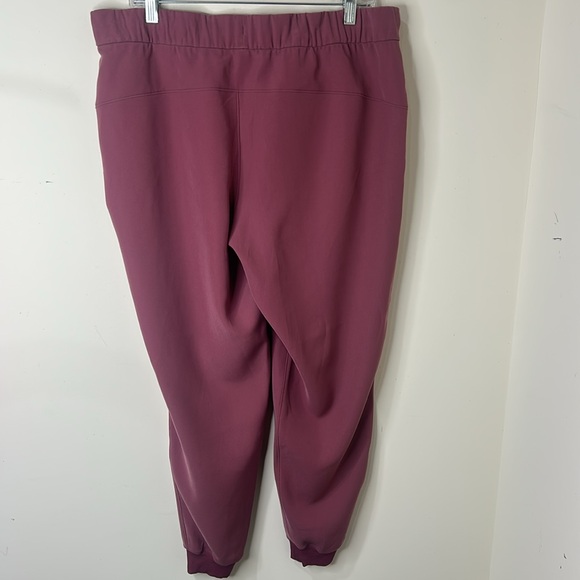 Lululemon On The Fly Jogger Misty Merlot Size 12 - Picture 6 of 16